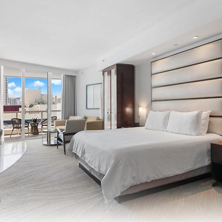Fontainebleau Resort Balcony W Ocean And City View マイアミビーチ エクステリア 写真