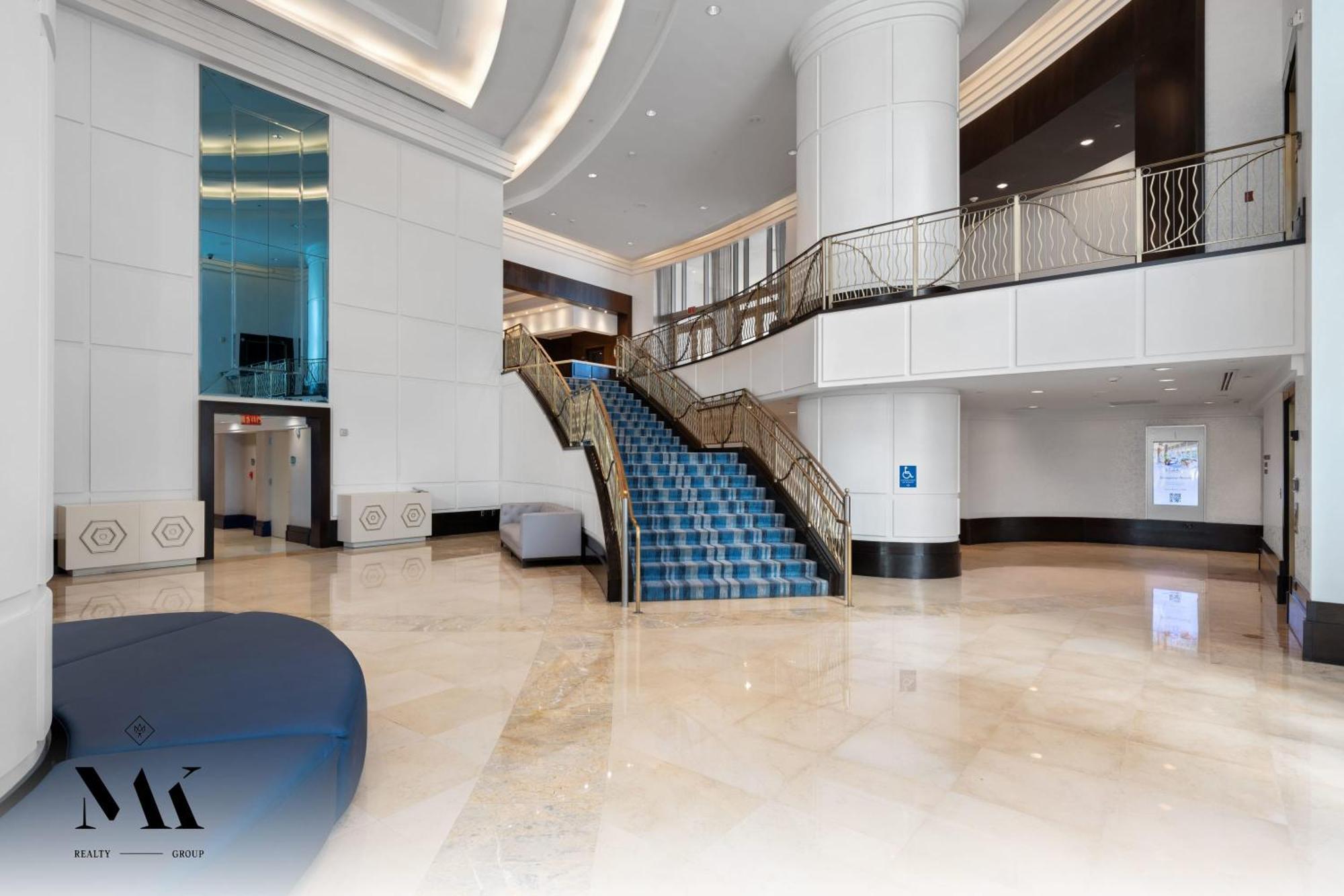 Fontainebleau Resort Balcony W Ocean And City View マイアミビーチ エクステリア 写真