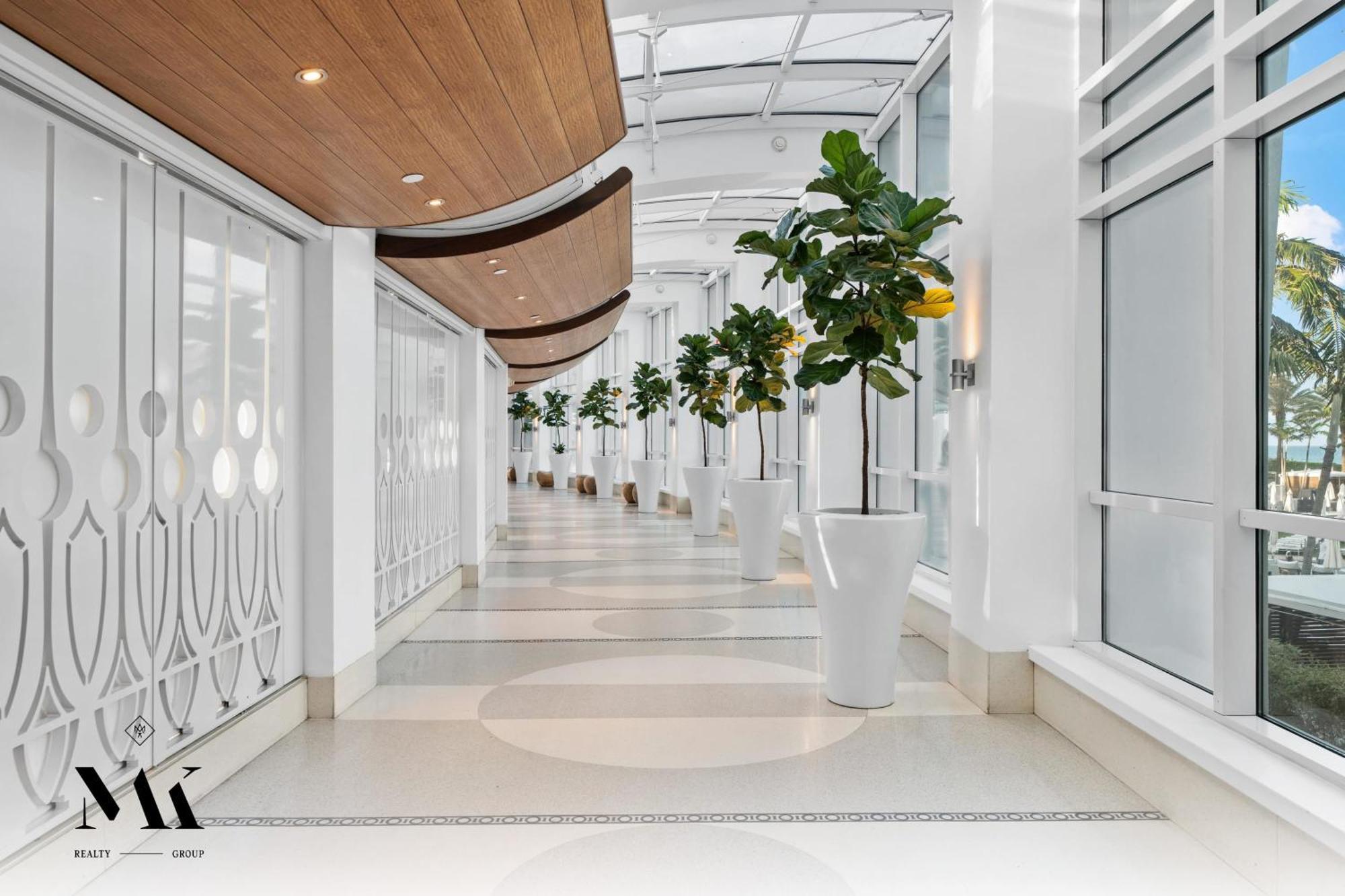 Fontainebleau Resort Balcony W Ocean And City View マイアミビーチ エクステリア 写真