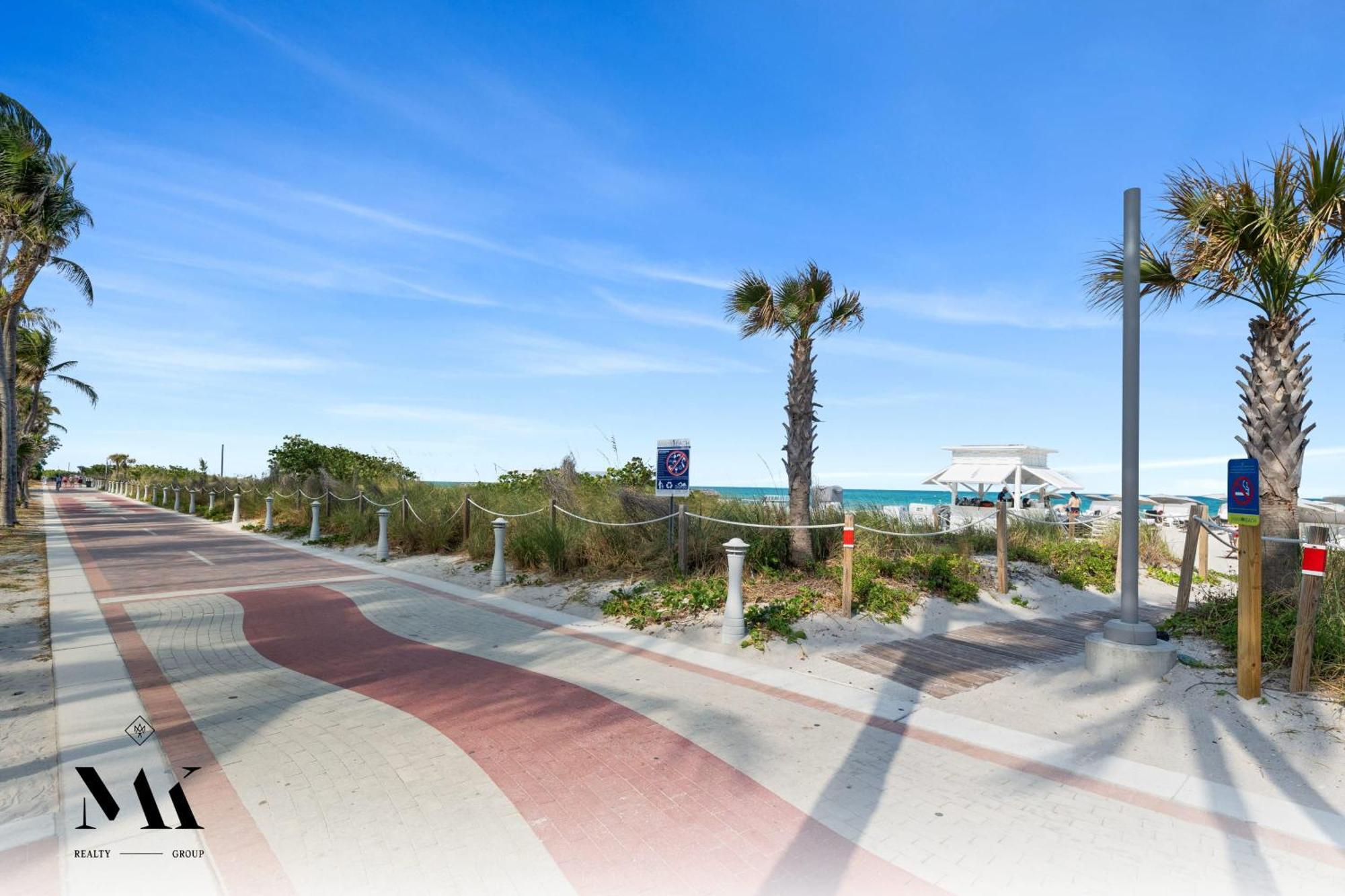 Fontainebleau Resort Balcony W Ocean And City View マイアミビーチ エクステリア 写真
